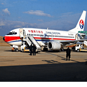 龙嘉航空快运业稳步发展的原因是什么？